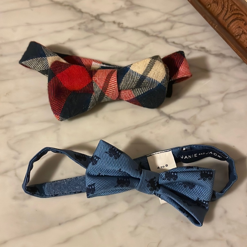 Train and plaid little Boys Bow ties